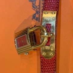 最終値下げHERMES エルメス ケリーウォッチ（赤・リザード） ウォッチ 