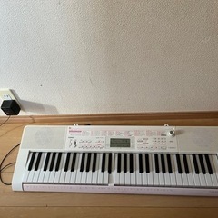 電子ピアノ　光ナビ