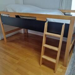 ロータイプ　木製ロフトベッド