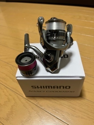 釣行1回ほぼ新品‼️シマノ(SHIMANO) スピニングリール 21 ナスキー換えスプール付き！