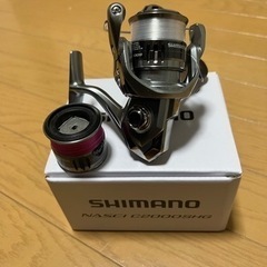 釣行1回ほぼ新品‼️シマノ(SHIMANO) スピニングリール ...
