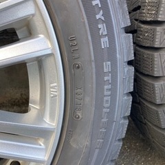 17インチ スタッドレスタイヤ4本[商談中になります］