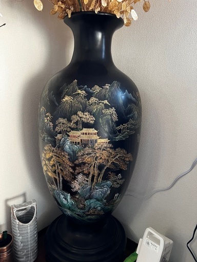木製の花瓶？です‍♂️