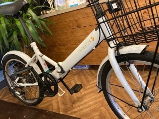 カゴ付き】6段変速 20インチ折りたたみ自転車 ホワイト www.cmtuntum ...