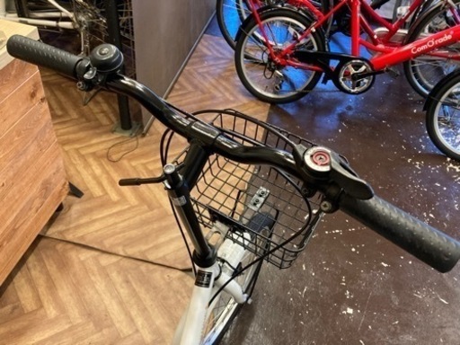 【カゴ付き】6段変速　20インチ折りたたみ自転車　ホワイト