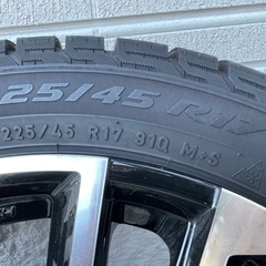 スタッドレスタイヤ　ピレリ　4本