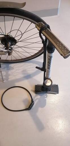 2014 Fuji PALETTEクロスバイク・空気入れライト鍵付