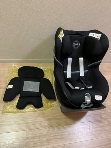 cybex サイベックス　チャイルドシート