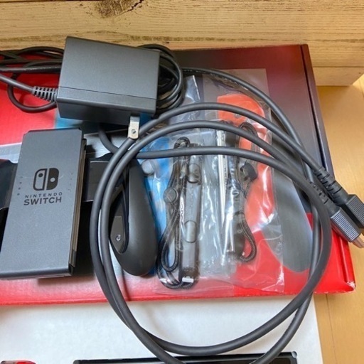 任天堂 ニンテンドースイッチ ネオンブルー/ネオンレッド 箱・他付属品