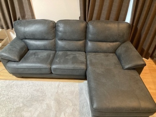レザー調のL型大きいソファー(購入して4ヶ月です)