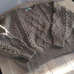日本製ウール100% 模様柄のかわいいセーター
