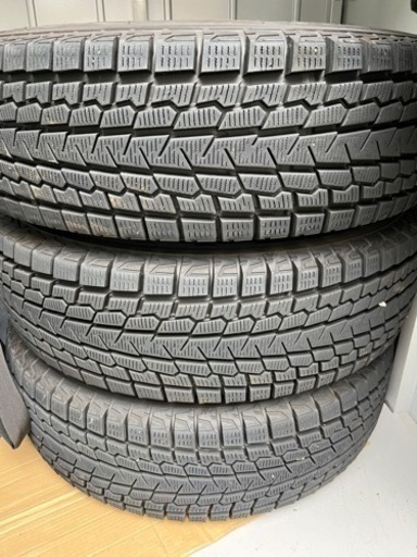 ヨコハマ　ハイエーススタッドレス ハイエース スタッドレス ヨコハマg075 【公式通販】