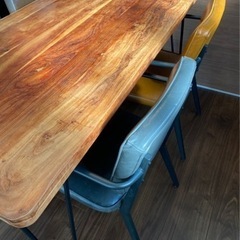 NOCE【ノーチェ】のテーブルとチェア