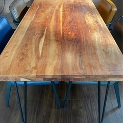 NOCE【ノーチェ】のテーブルとチェア