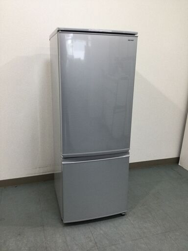 （2/13受渡済）JT5859【SHARP/シャープ 2ドア冷蔵庫】美品 2018年製 SJ-D17D-S 167L 家電 キッチン 冷蔵冷凍庫