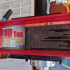 油圧プレス 10トン　10t 卓上タイプ　使用僅か　ワンオーナー