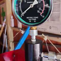 油圧プレス 10トン　10t 卓上タイプ　使用僅か　ワンオーナー