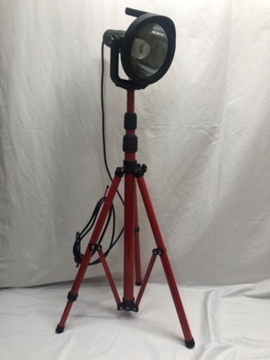 美品伸縮スタンド付投光器をお安くお譲りいたします！