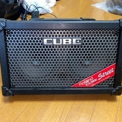 Roland CUBE street