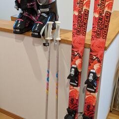 子供用スキー板 130㎝ ストック、ブーツ 3点セット