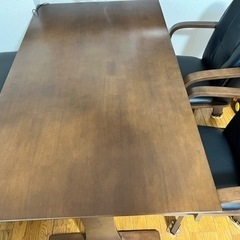 引越しのため17日までに引き取り願います！ダイニングテーブル　ダイニングチェア　4点セット　4人掛け