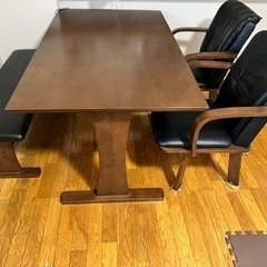 引越しのため17日までに引き取り願います！ダイニングテーブル　ダイニングチェア　4点セット　4人掛け