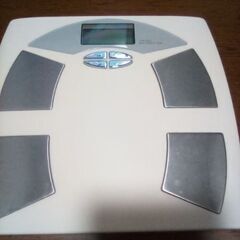 体脂肪計　体重計
