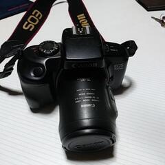 キャノン　　EOS  700QD