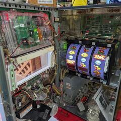 パチスロ実機 マジカルハロウィン4 コイン不要機 ID：126-011666-105