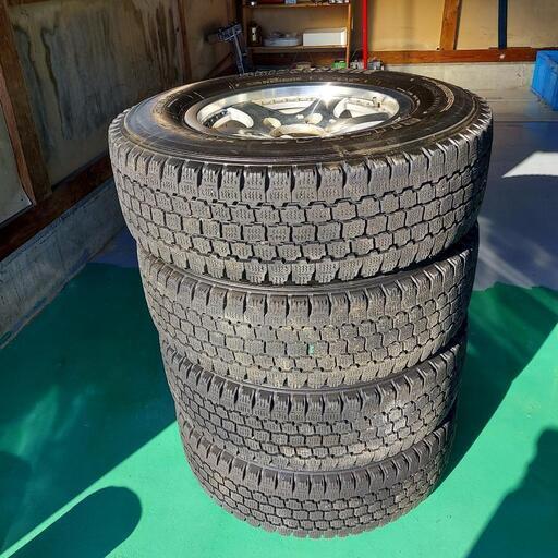 225/75R16 ランクル70ナロー用アルミスタッドレス