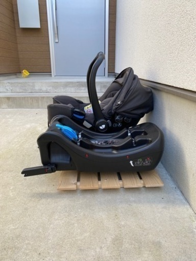 引取先決定しました】joieチャイルドシート トラベルシステム