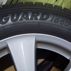 エスティマ　ハイブリッド　AHR20　スタッドレスタイヤ純正ホイール　215/60R17　IG60