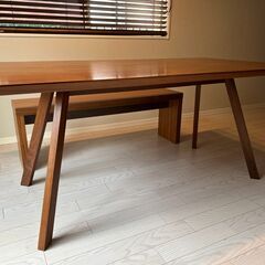 ダイニングテーブル（モーダ・エン・カーサ）