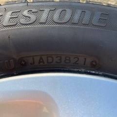 スタッドレスタイヤ（ブリジストン）４本セット　21年製