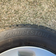 スタッドレスタイヤ（ブリジストン）４本セット　21年製