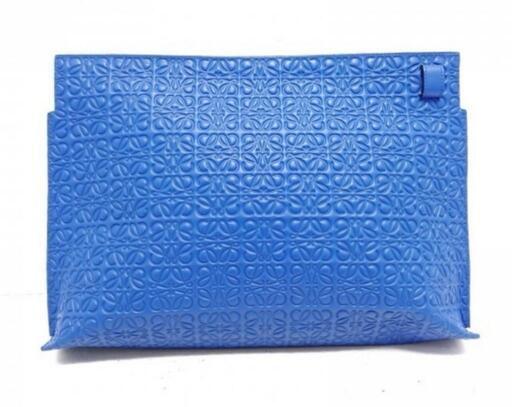 ◇LOEWE◇クラッチバッグ◇Tポーチ◇アナグラム型押し◇ | parabarberos.co