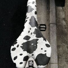 FUNピストシングルスピードクロスバイク２６インチ　ノーパンクタイヤSOUPRA　マットブラック