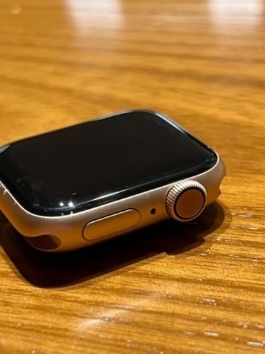 Apple Watch series4 + 新品未使用スポーツバンド