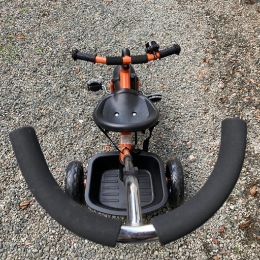 新品未使用！子供用三輪車 新品未使用同様】子供用三輪車 ベージュ