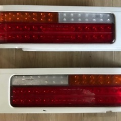 旧車、レパード❗️テールx２❣️商談中