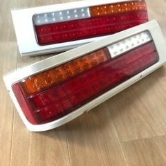 旧車、レパード❗️テールx２❣️商談中