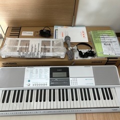 【引取】カシオ キーボート 電子ピアノ 2019年 光ナビゲーシ...