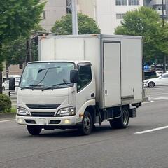 【急募】高日給・2tトラックドライバー（鶴見営業所）