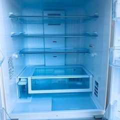 番のノンフロン冷凍冷蔵庫（スナップロック、しっかり固定）