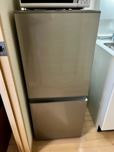 【AQUA製】冷凍冷蔵庫 (2021年製/126L/シルバー)