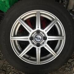 185/65R15スタッドレスタイヤホイルセットでございます。