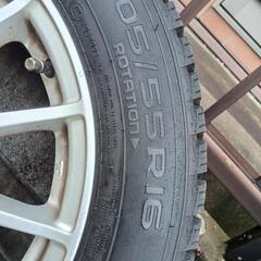 スタッドレスタイヤ ノキアン 205/55R 15