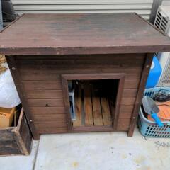 木製の犬小屋