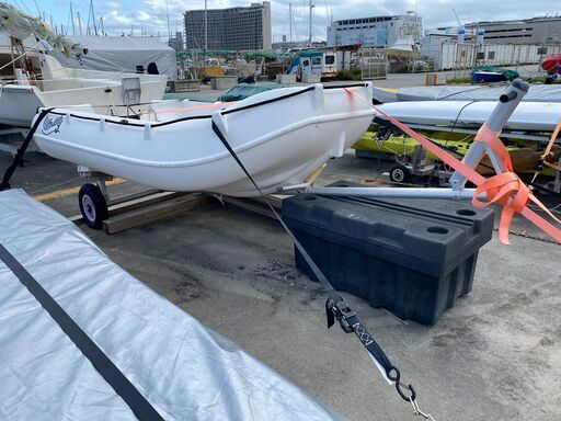270 Cm 小型ボート 新品同様. ホワイト アルミ製ディンギー用ドーリー おきば有料有り