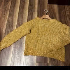 黄色　セーター　可愛い　ローリーズ　ファーム